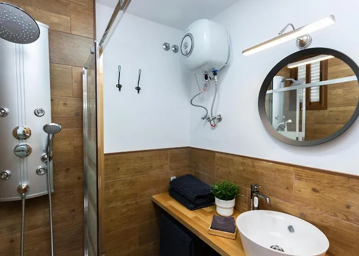 Swimsuit Friendly بلايا ديل إنغلز